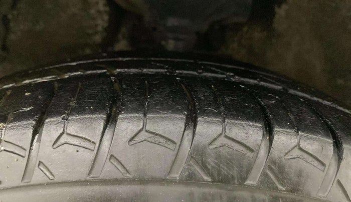 2020 Maruti Celerio VXI CNG, CNG, Manual, 77,561 km, Left Front Tyre Tread