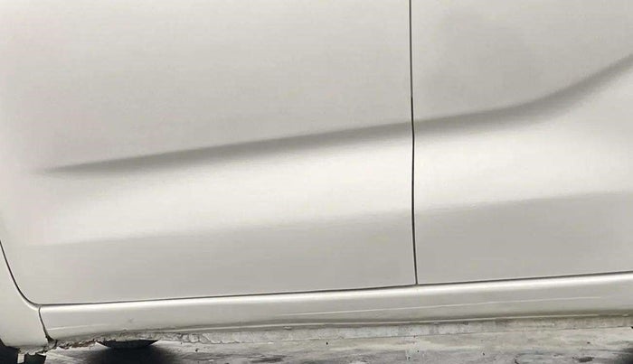 2017 Datsun Redi Go S 1.0, Petrol, Manual, 27,682 km, Left running board - Minor scratches