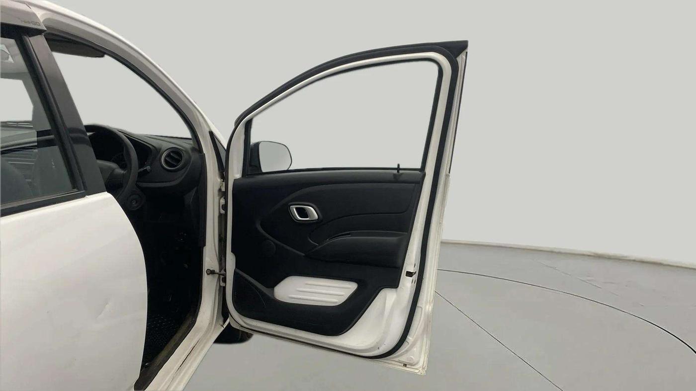 2017 Datsun Redi Go S 1.0, Petrol, Manual, 27,682 km, RHS Front Door