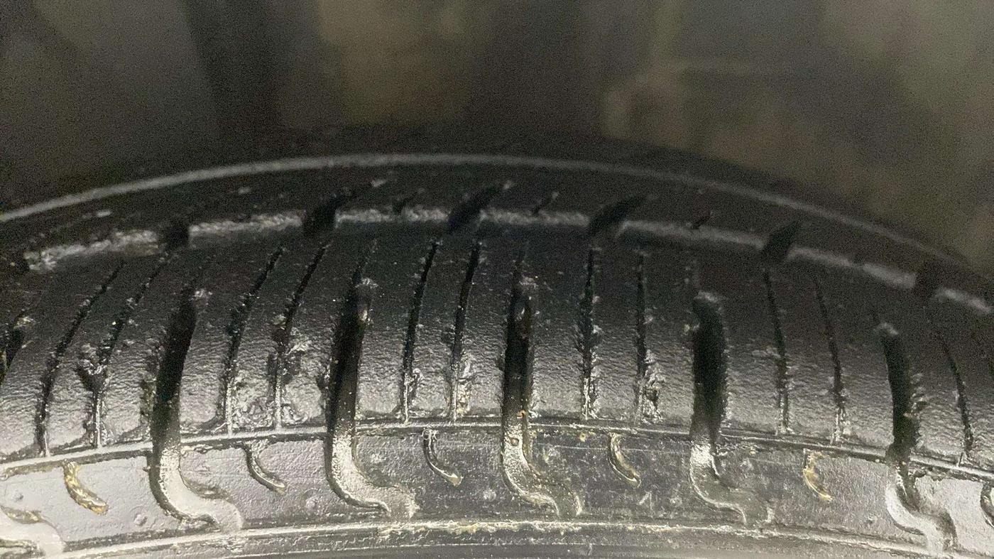 2017 Datsun Redi Go S 1.0, Petrol, Manual, 27,682 km, Right Front Tyre Tread