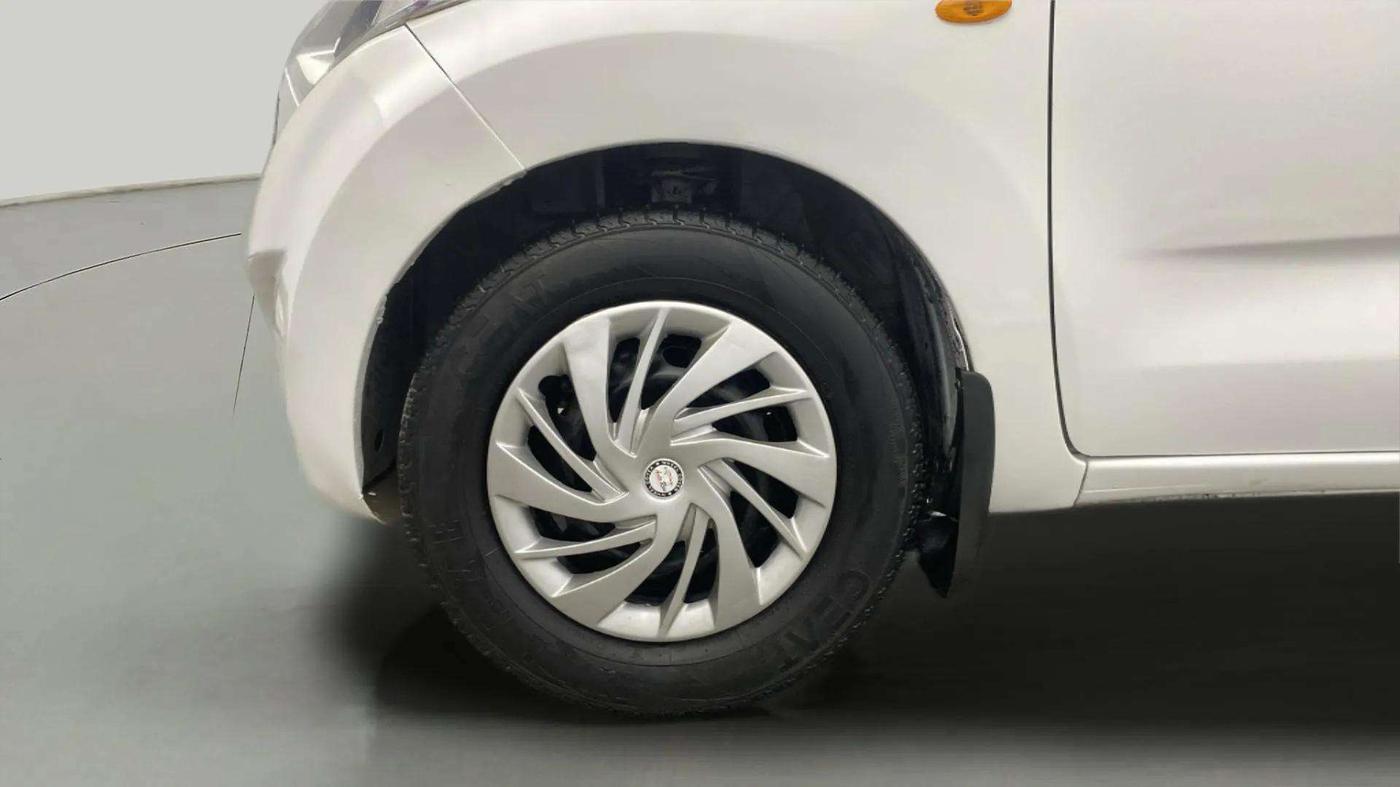 2017 Datsun Redi Go S 1.0, Petrol, Manual, 27,682 km, Left Front Wheel