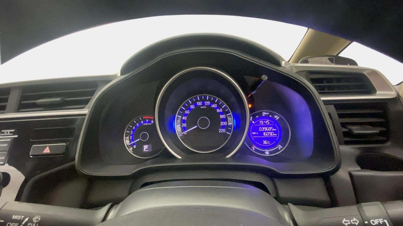 2016 Honda Jazz 1.2L I-VTEC V AT, Petrol, Automatic, 39,737 km, Odometer Image