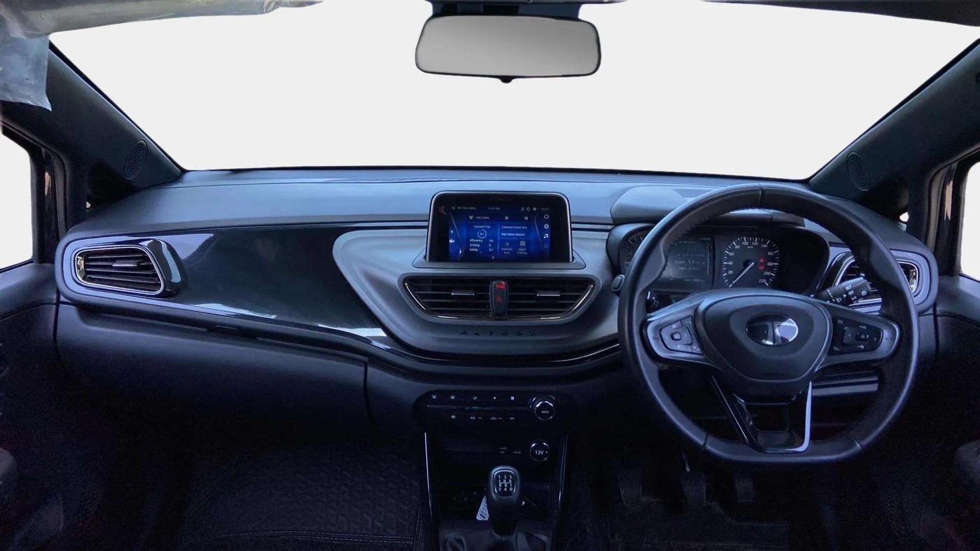 2024 Tata ALTROZ  XZ PLUS (S) DARK EDITION , Diesel, Manual, 11,718 km, Dashboard