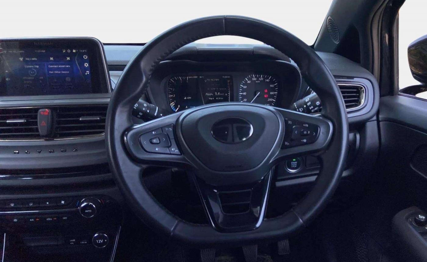 2024 Tata ALTROZ  XZ PLUS (S) DARK EDITION , Diesel, Manual, 11,718 km, Steering Wheel Close Up