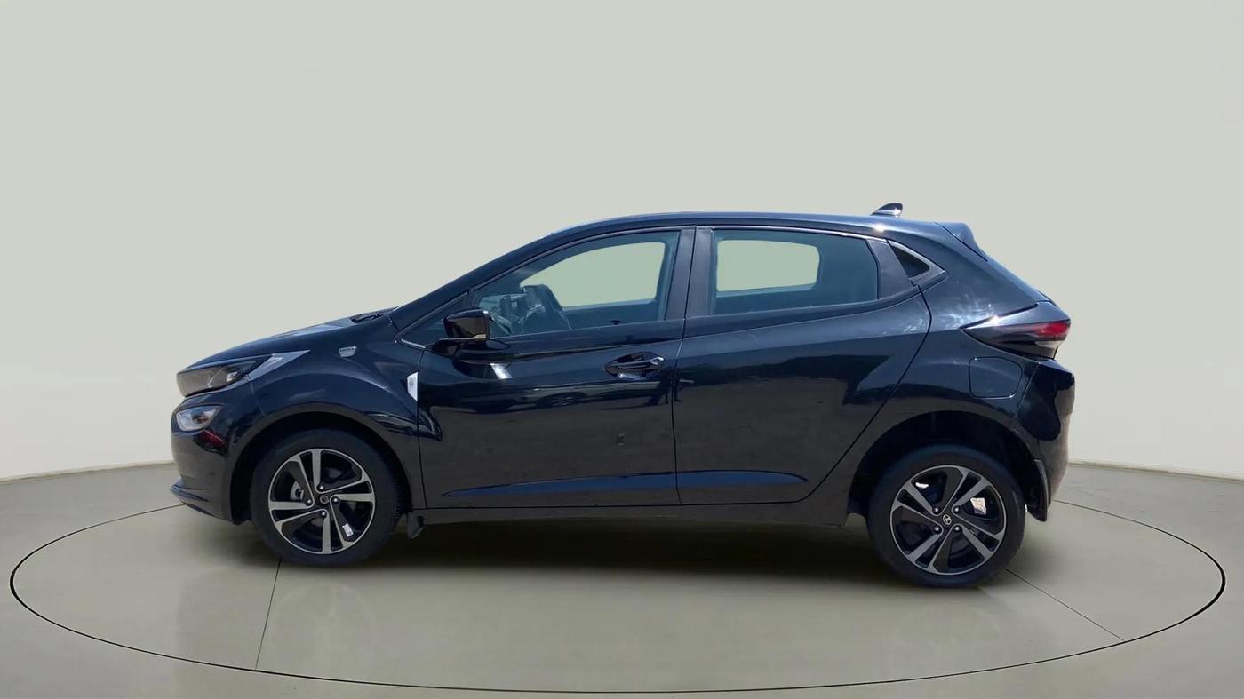 2024 Tata ALTROZ  XZ PLUS (S) DARK EDITION , Diesel, Manual, 11,718 km, Left Side