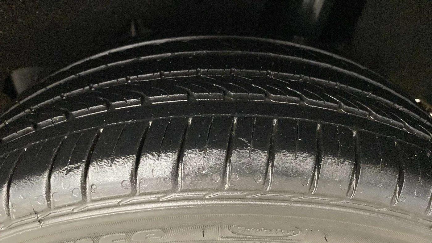 2019 Maruti Baleno ZETA PETROL 1.2, Petrol, Manual, 56,686 km, Left Rear Tyre Tread