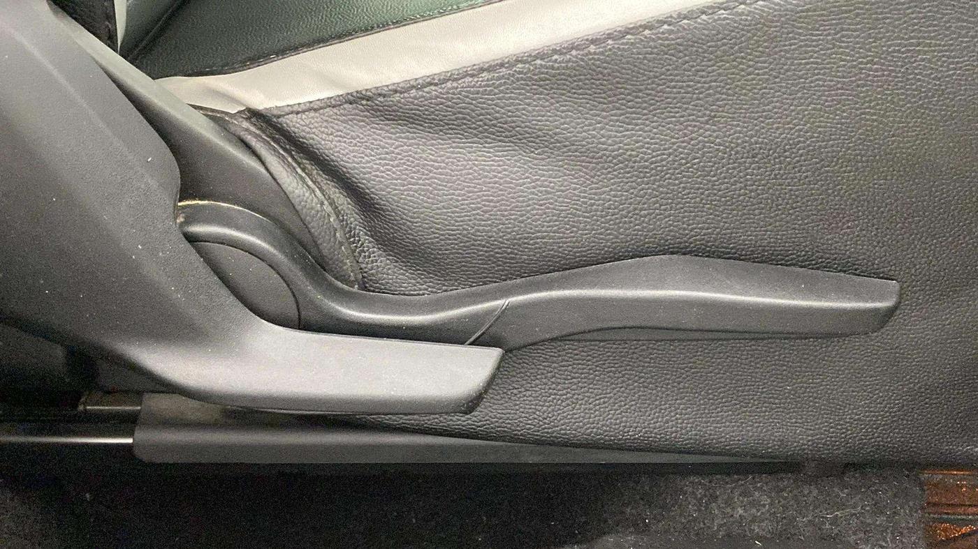 2019 Maruti Baleno ZETA PETROL 1.2, Petrol, Manual, 56,686 km, Driver Side Adjustment Panel