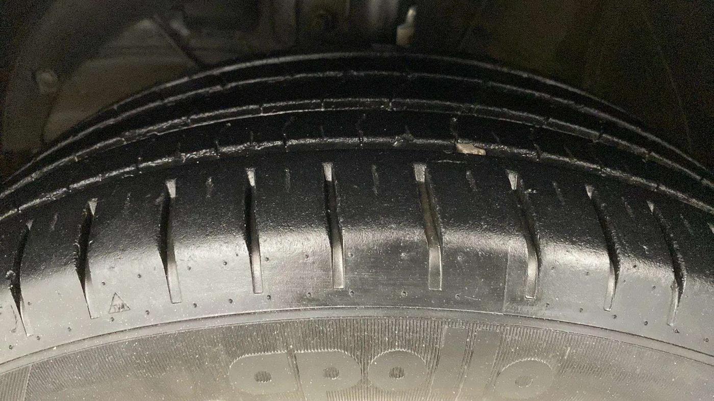 2019 Maruti Baleno ZETA PETROL 1.2, Petrol, Manual, 56,686 km, Left Front Tyre Tread