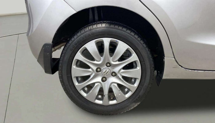 2018 Maruti Baleno ZETA PETROL 1.2, Petrol, Manual, 71,077 km, Right rear tyre - Minor scratches