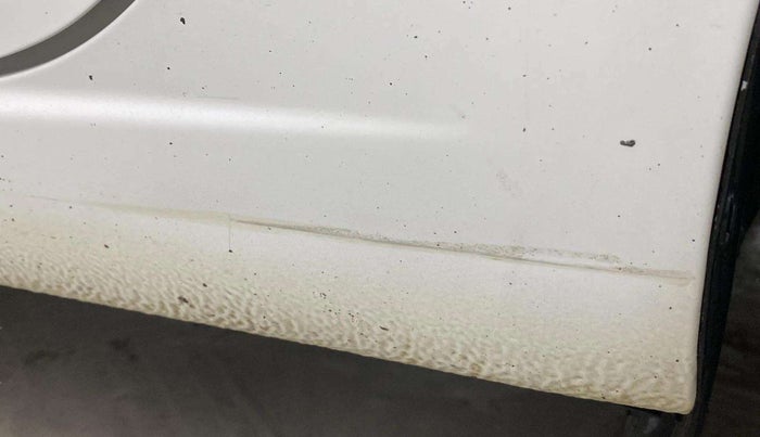 2019 Maruti Ciaz DELTA 1.5 SHVS MT PETROL, Petrol, Manual, 60,724 km, Left running board - Slightly dented