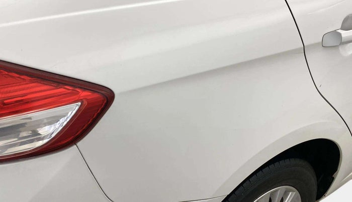 2019 Maruti Ciaz DELTA 1.5 SHVS MT PETROL, Petrol, Manual, 60,724 km, Right quarter panel - Slightly dented