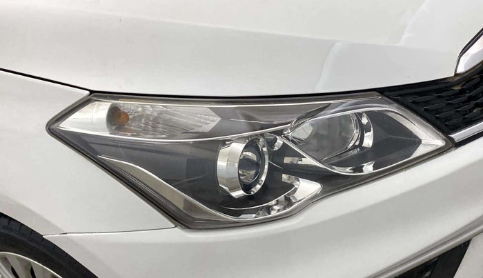 2019 Maruti Ciaz DELTA 1.5 SHVS MT PETROL, Petrol, Manual, 60,724 km, Right headlight - Minor scratches