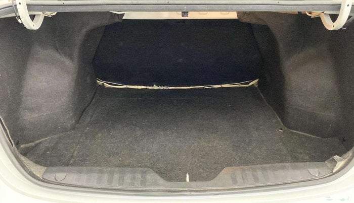 2019 Maruti Ciaz DELTA 1.5 SHVS MT PETROL, Petrol, Manual, 60,724 km, Boot Inside