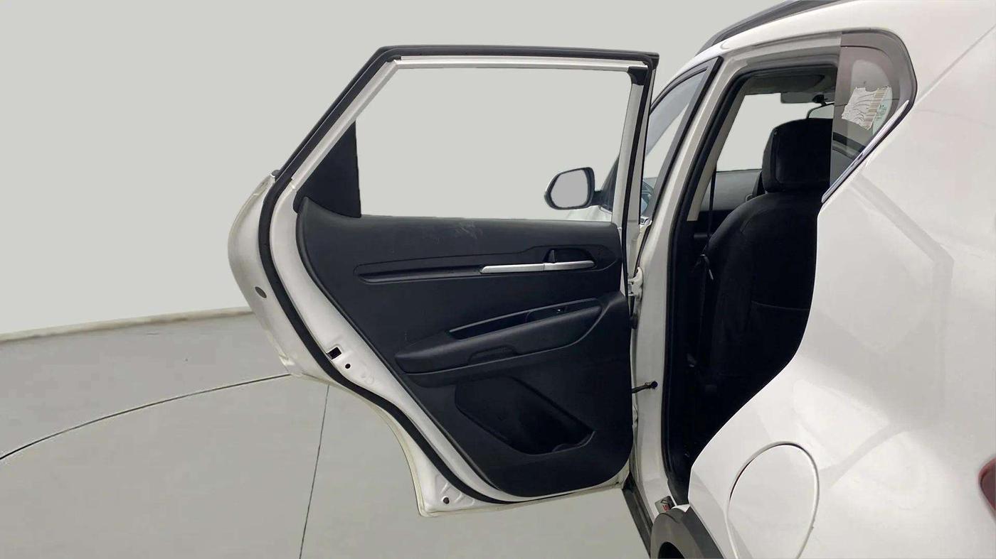 2022 KIA SONET HTK PLUS 1.0 IMT, Petrol, Manual, 45,487 km, LHS Rear Door