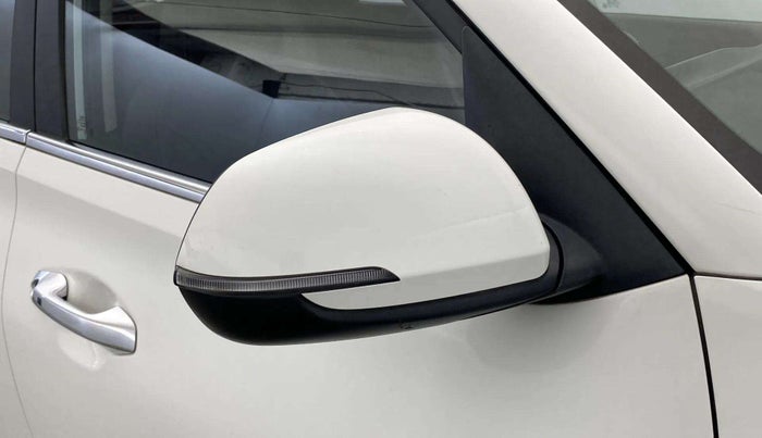 2022 KIA SONET HTK PLUS 1.0 IMT, Petrol, Manual, 45,295 km, Right rear-view mirror - Minor folding noise