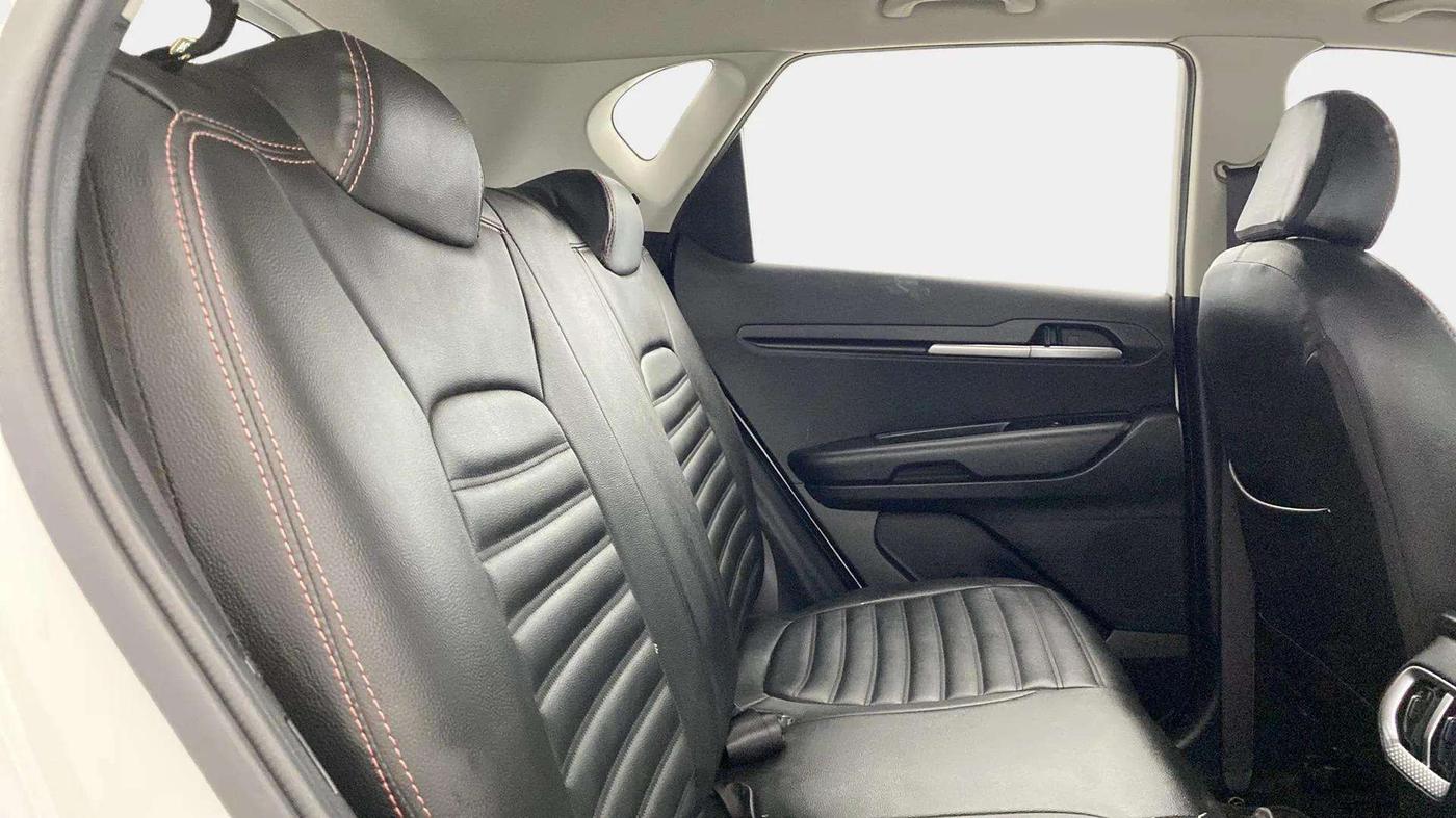 2022 KIA SONET HTK PLUS 1.0 IMT, Petrol, Manual, 45,487 km, Right Side Rear Door Cabin
