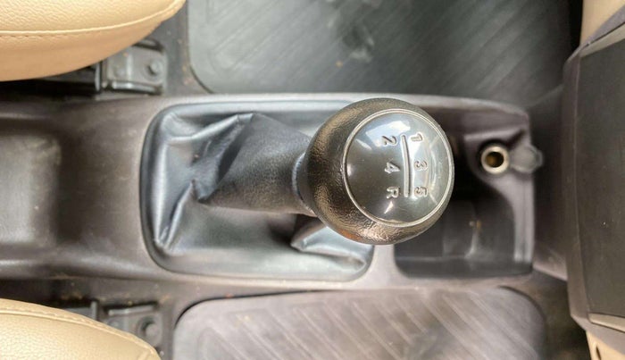 2017 Hyundai Eon MAGNA +, Petrol, Manual, 46,619 km, Gear Lever