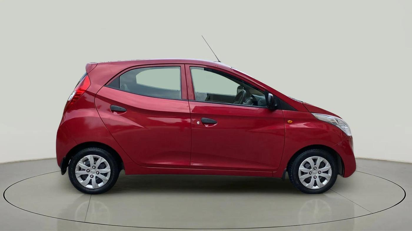 2017 Hyundai Eon MAGNA +, Petrol, Manual, 46,619 km, Right Side View