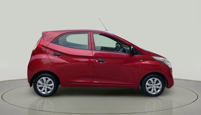 2017 Hyundai Eon MAGNA +, Petrol, Manual, 46,619 km, Right Side View