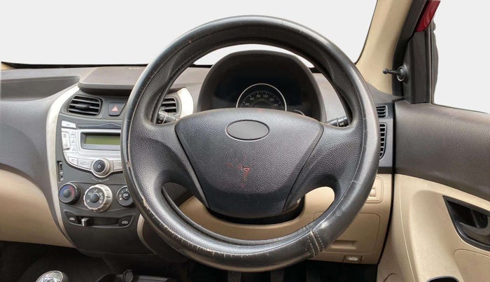 2017 Hyundai Eon MAGNA +, Petrol, Manual, 46,619 km, Steering Wheel Close Up