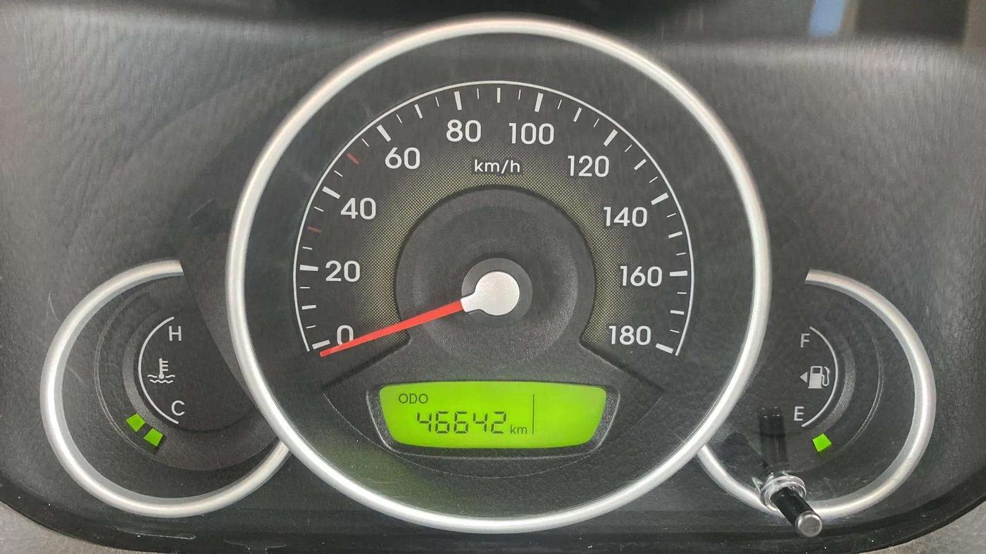 2017 Hyundai Eon MAGNA +, Petrol, Manual, 46,619 km, Odometer Image