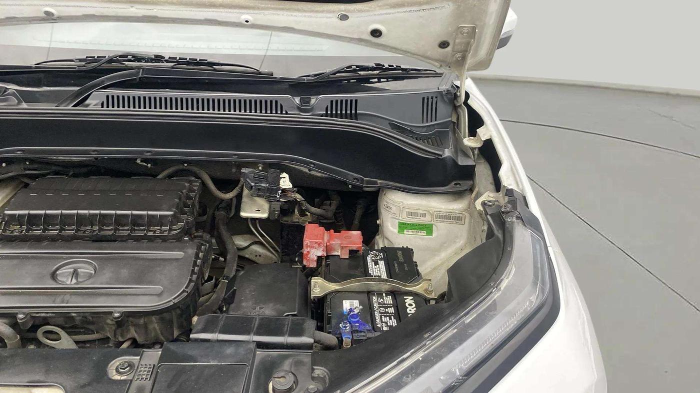2022 Tata PUNCH ADVENTURE MT, Petrol, Manual, 58,960 km, Engine View - Left