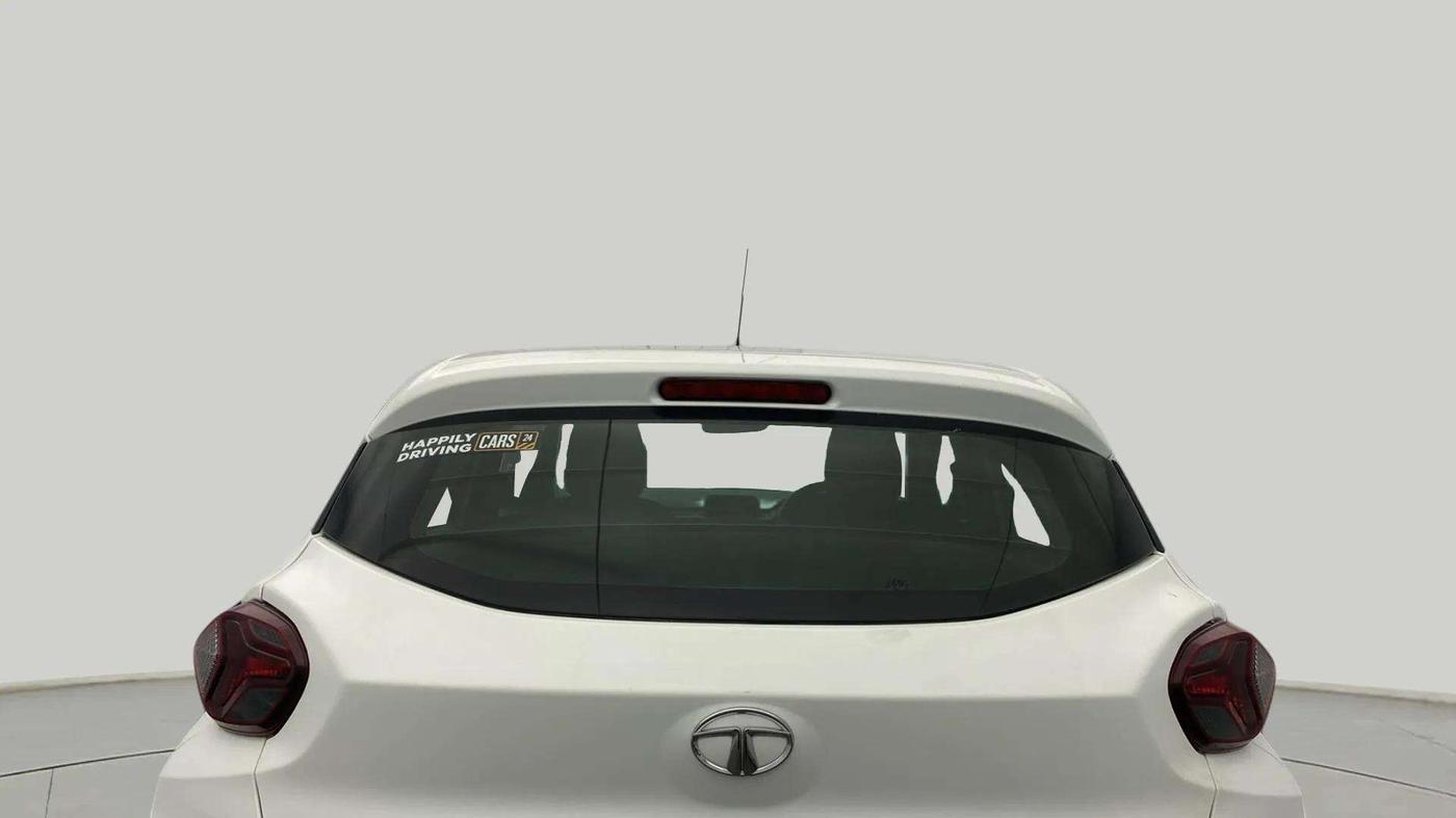2022 Tata PUNCH ADVENTURE MT, Petrol, Manual, 58,960 km, Rear Windshield