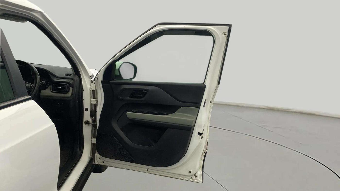 2022 Tata PUNCH ADVENTURE MT, Petrol, Manual, 58,960 km, RHS Front Door