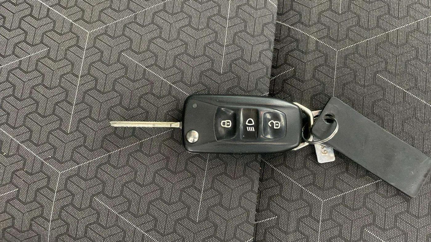 2022 Tata PUNCH ADVENTURE MT, Petrol, Manual, 58,960 km, Key Close Up