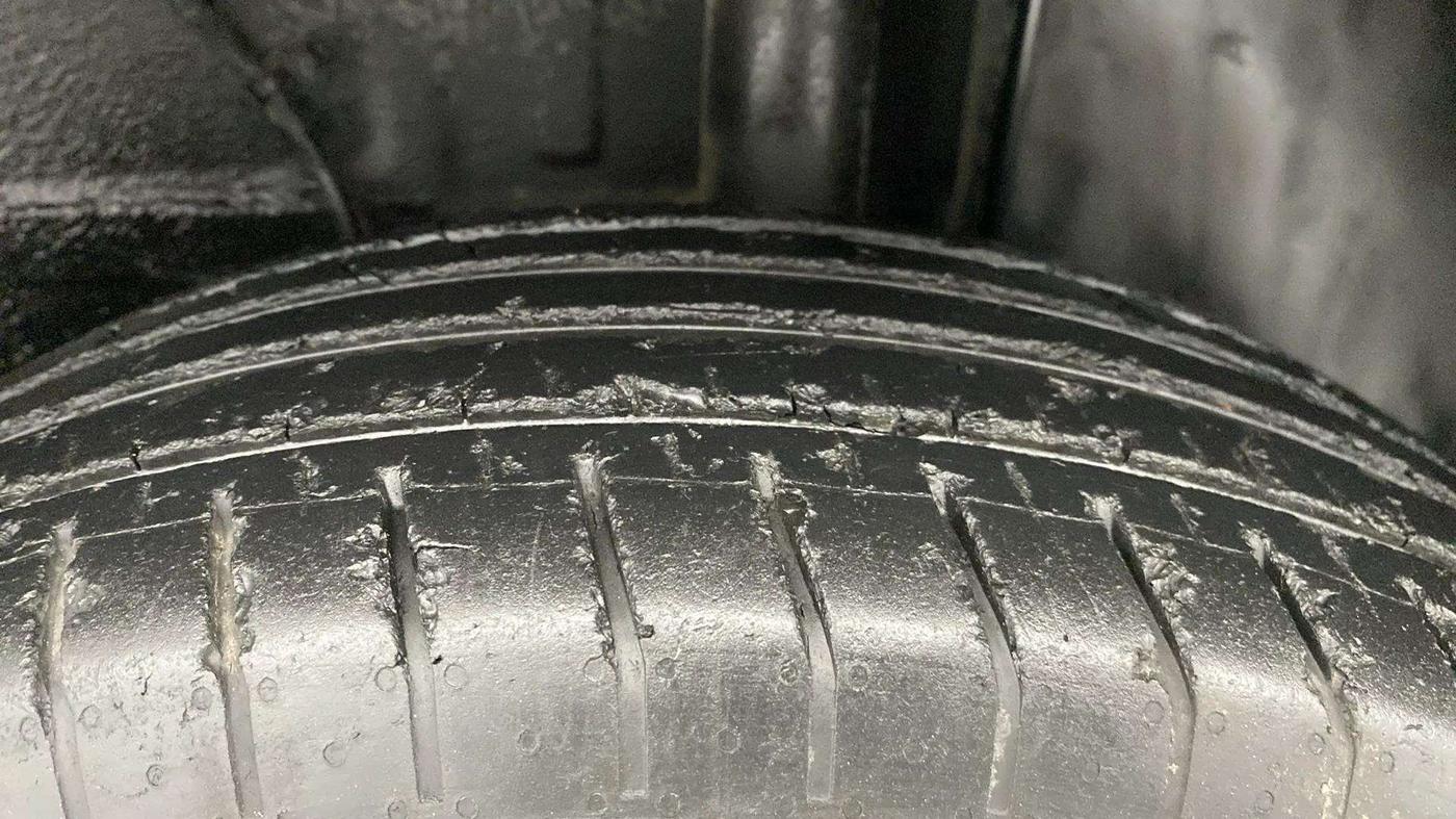 2022 Tata PUNCH ADVENTURE MT, Petrol, Manual, 58,960 km, Left Rear Tyre Tread