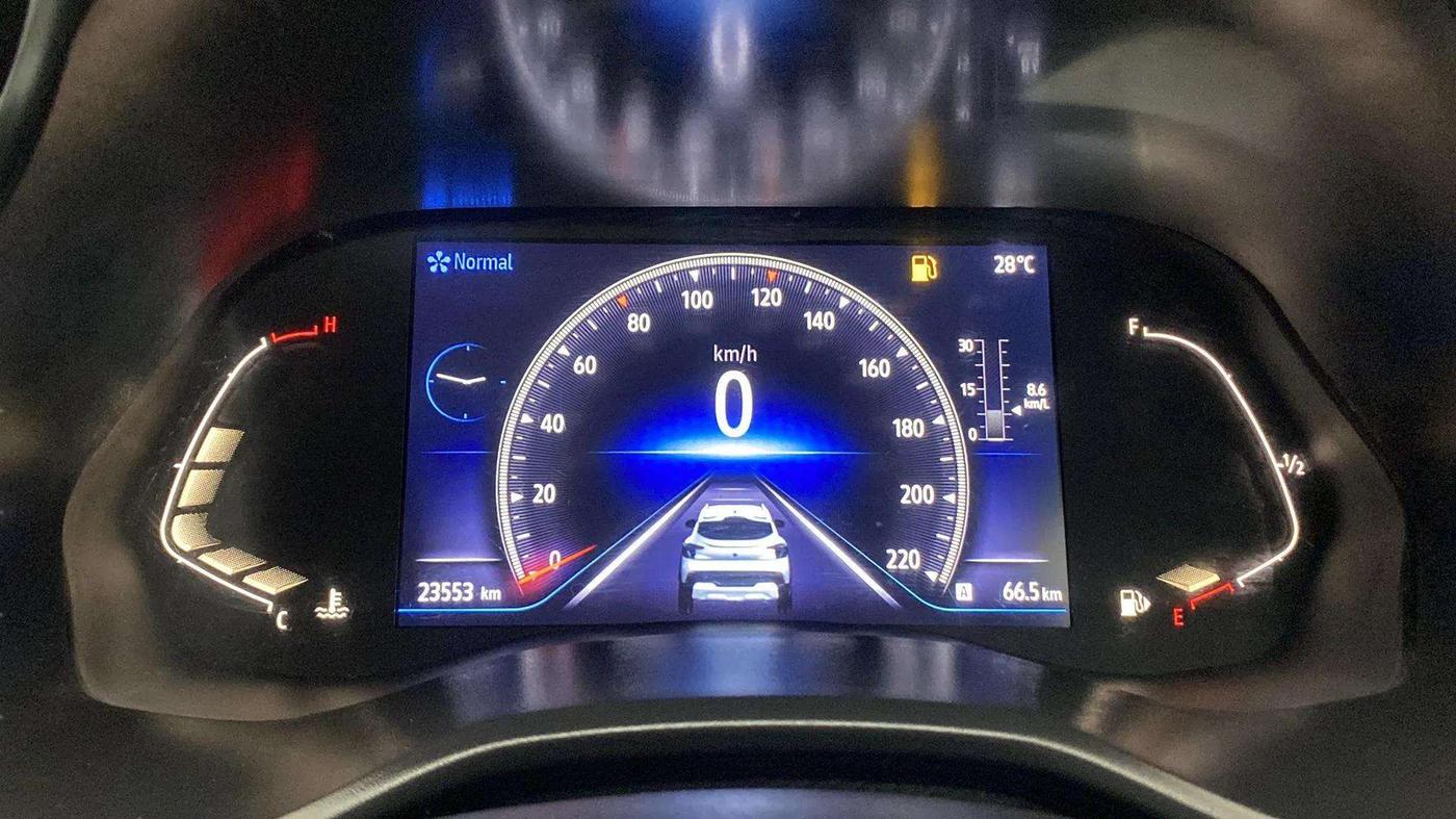 2022 Renault Kiger RXZ MT DUAL TONE, Petrol, Manual, 23,678 km, Odometer Image