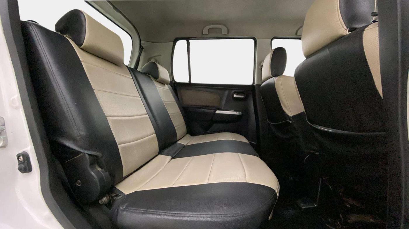 2015 Maruti Wagon R 1.0 VXI, CNG, Manual, 92,774 km, Right Side Rear Door Cabin
