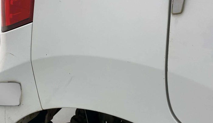 2015 Maruti Wagon R 1.0 VXI, CNG, Manual, 92,540 km, Right quarter panel - Minor scratches