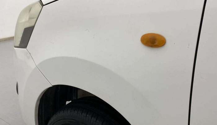 2015 Maruti Wagon R 1.0 VXI, CNG, Manual, 92,540 km, Left fender - Minor scratches