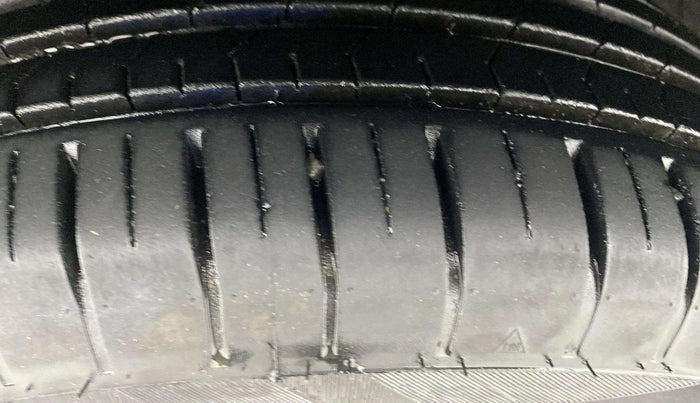 2023 Toyota Glanza S, Petrol, Manual, 8,899 km, Left Front Tyre Tread