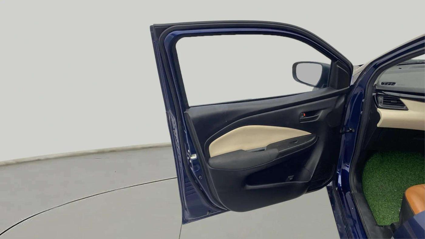 2023 Toyota Glanza S, Petrol, Manual, 8,908 km, LHS Front Door