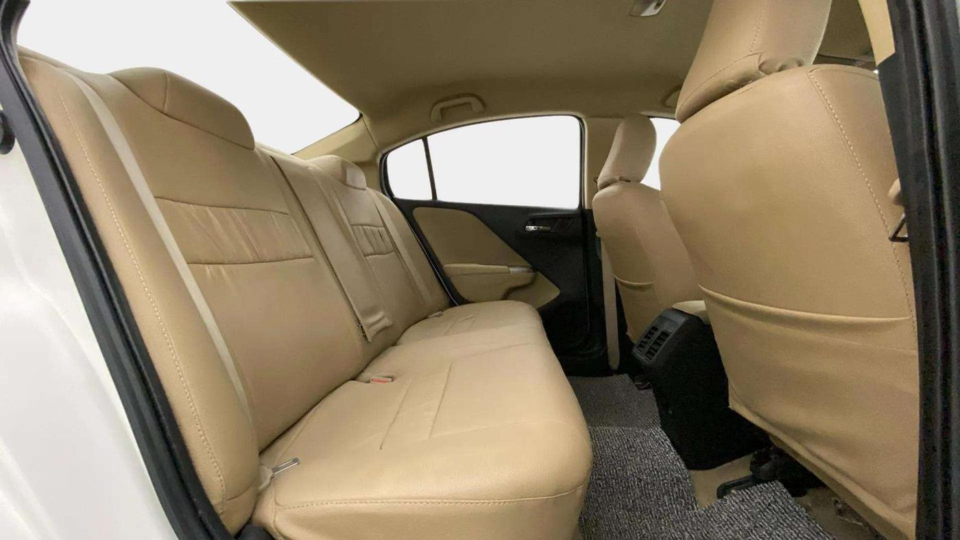 2016 Honda City 1.5L I-VTEC V MT, Petrol, Manual, 62,367 km, Right Side Rear Door Cabin
