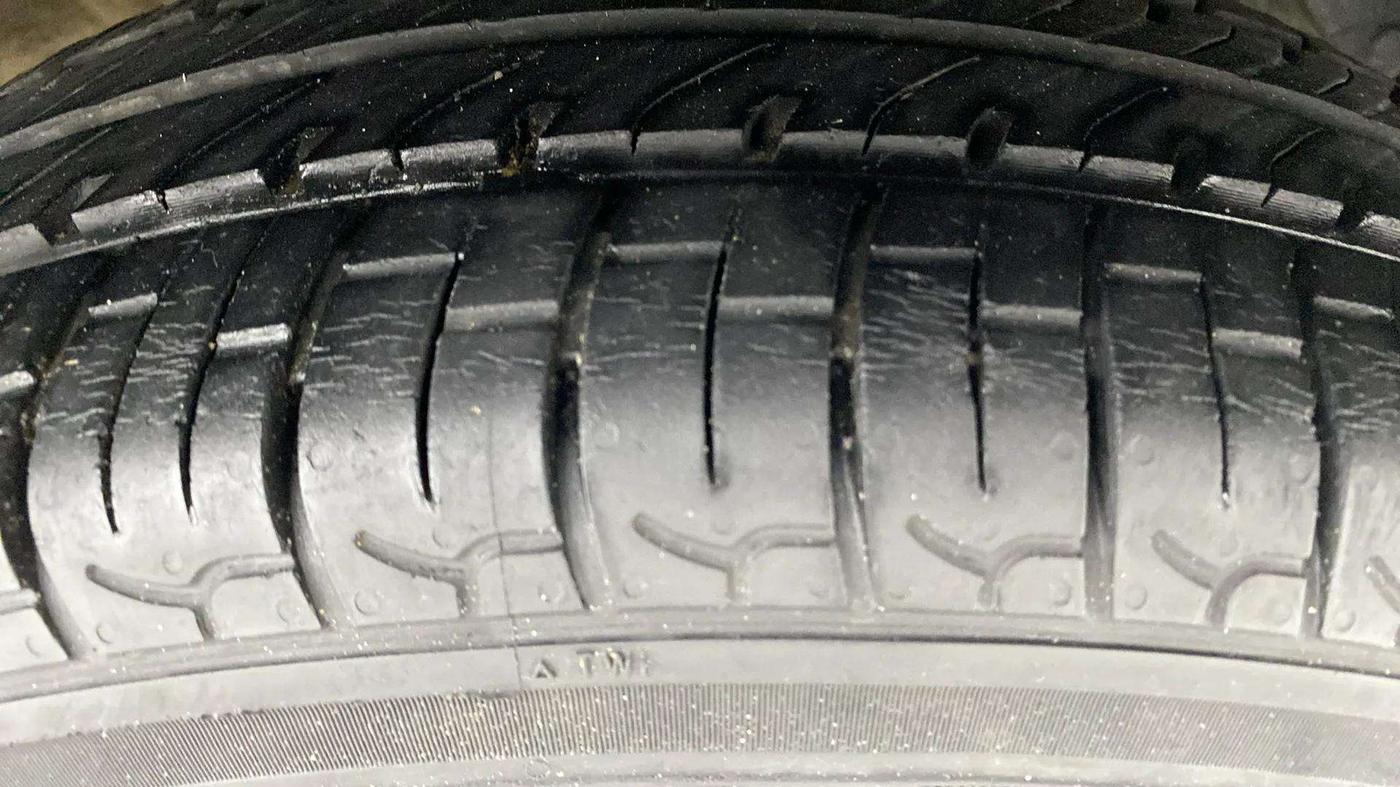 2021 Hyundai NEW SANTRO SPORTZ AMT, Petrol, Automatic, 27,849 km, Right Front Tyre Tread