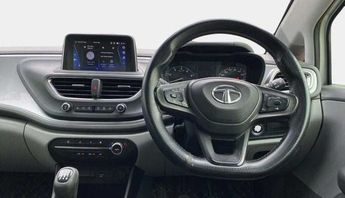 2020 Tata ALTROZ XT PETROL, Petrol, Manual, 39,479 km, Steering Wheel Close Up