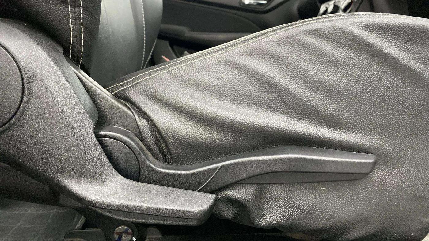 2023 Maruti Swift VXI AMT, Petrol, Automatic, 17,428 km, Driver Side Adjustment Panel