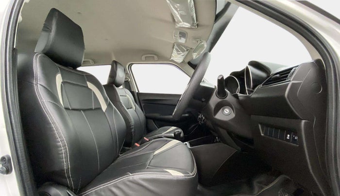 2023 Maruti Swift VXI AMT, Petrol, Automatic, 17,353 km, Right Side Front Door Cabin
