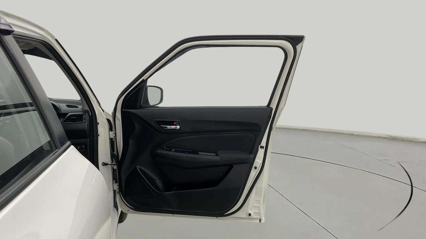 2023 Maruti Swift VXI AMT, Petrol, Automatic, 17,428 km, RHS Front Door