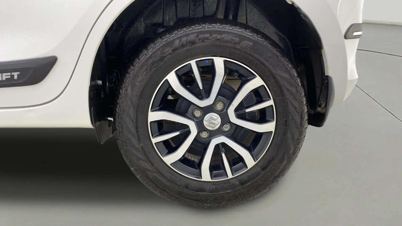 2023 Maruti Swift VXI AMT, Petrol, Automatic, 17,428 km, Left Rear Wheel
