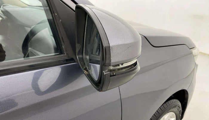 2020 Honda Amaze 1.2L I-VTEC V CVT, CNG, Automatic, 78,757 km, Right rear-view mirror - Cover has minor damage