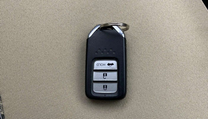 2020 Honda Amaze 1.2L I-VTEC V CVT, CNG, Automatic, 78,757 km, Key Close Up