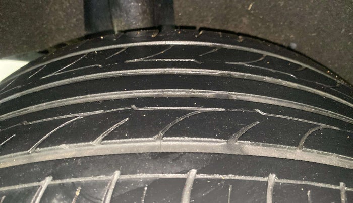 2020 Maruti Baleno ZETA PETROL 1.2, Petrol, Manual, 70,611 km, Right Rear Tyre Tread