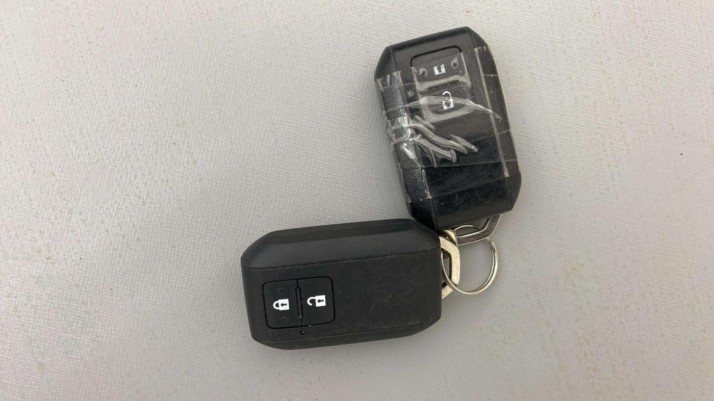 2020 Maruti Baleno ZETA PETROL 1.2, Petrol, Manual, 70,611 km, Key Close Up