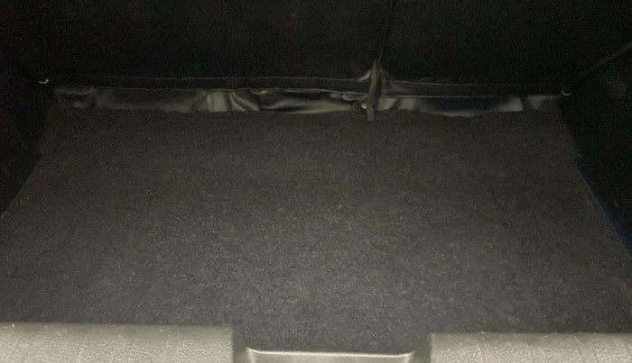 2020 Maruti Baleno ZETA PETROL 1.2, Petrol, Manual, 70,611 km, Boot Inside
