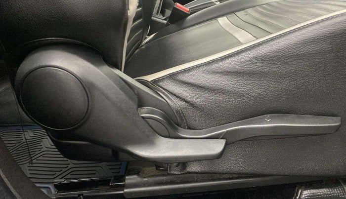 2020 Maruti Baleno ZETA PETROL 1.2, Petrol, Manual, 70,611 km, Driver Side Adjustment Panel