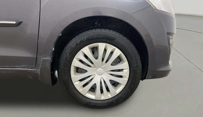 2014 Maruti Ertiga VXI, Petrol, Manual, 36,437 km, Right Front Wheel